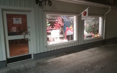 Vi önskar en god jul och ett gott nytt år!